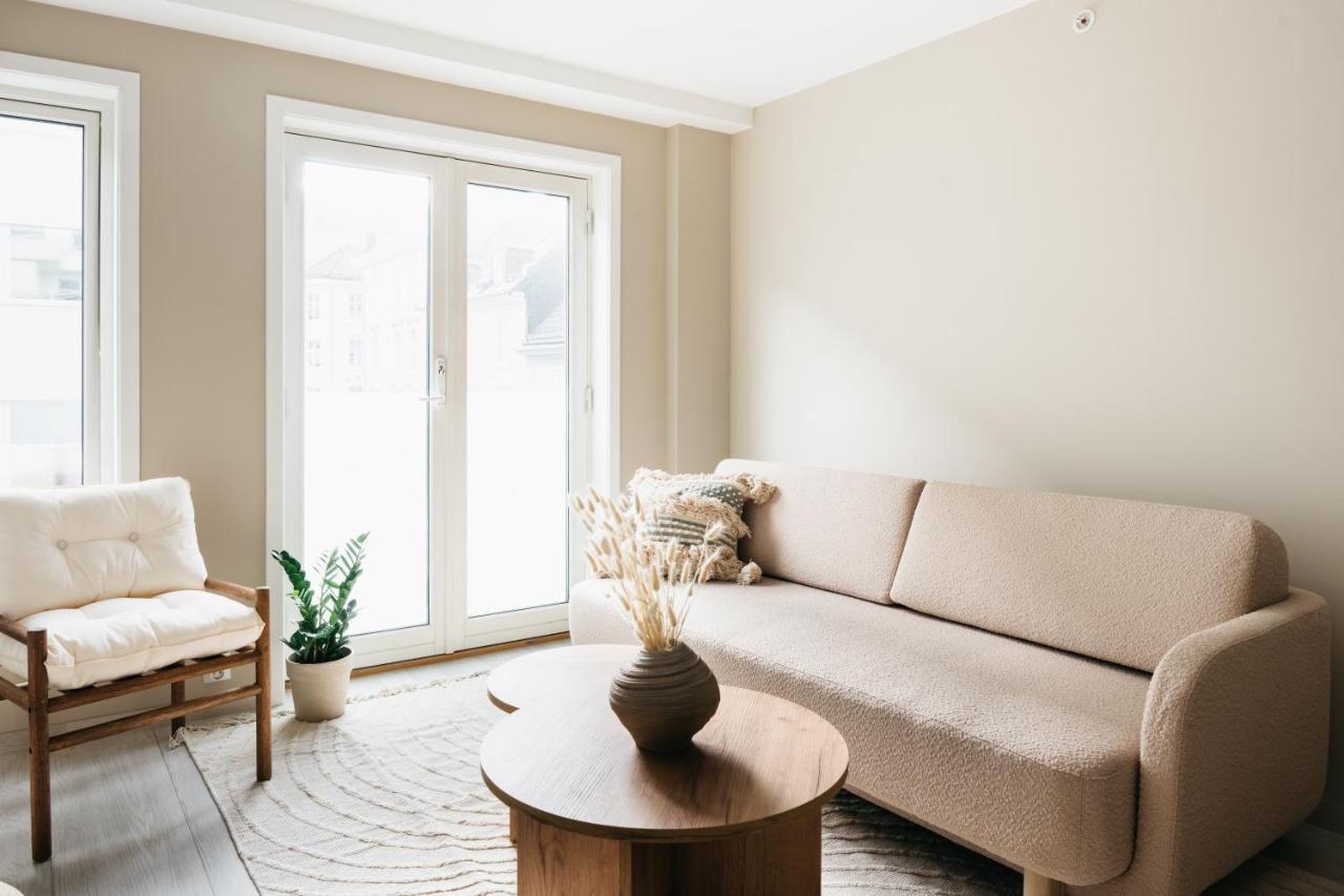 Stay Urban - Stylish Scandinavian Gem With French Balcony Bergen Exterior foto