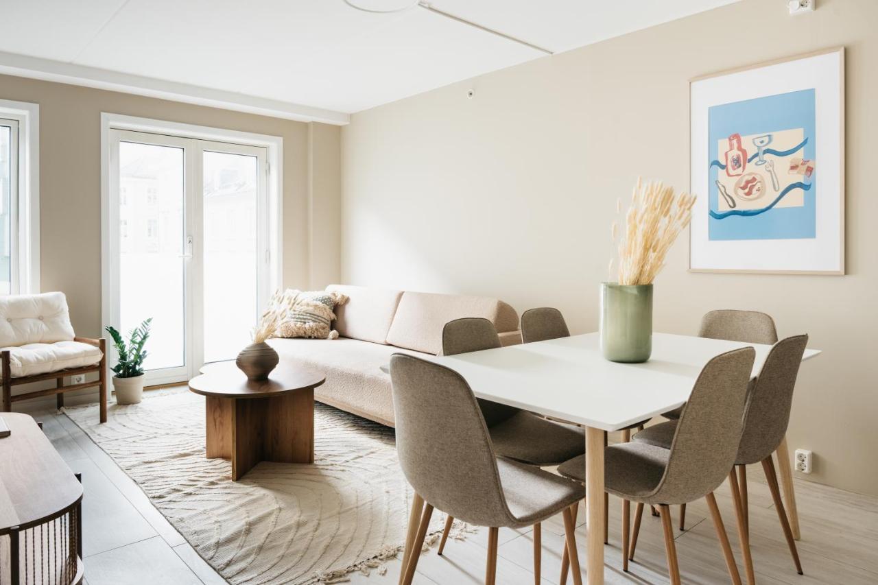 Stay Urban - Stylish Scandinavian Gem With French Balcony Bergen Exterior foto